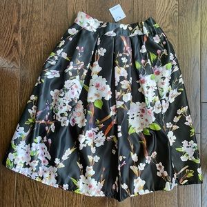 Choies floral print A-line skirt size Small